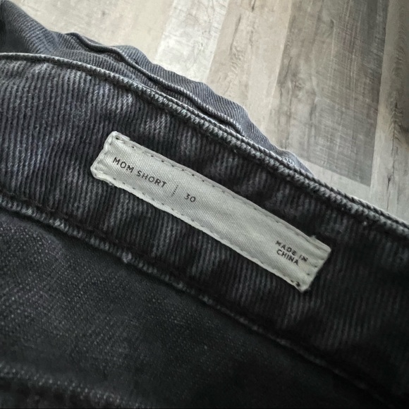 Pacsun Black Mom Shorts - Picture 6 of 7